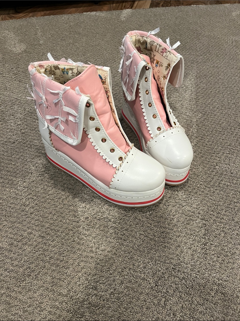 Source Unknown Pink and White Lace-Up Platform Ankle Boots